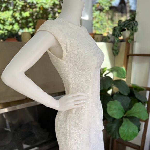 Yigal Azrouel White Cap Sleeve Floral Texture Form Fitting Zipper Back Dress 4 - Picture 5 of 10